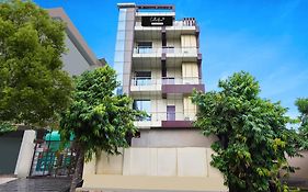 Collection O Sector 117 Noida